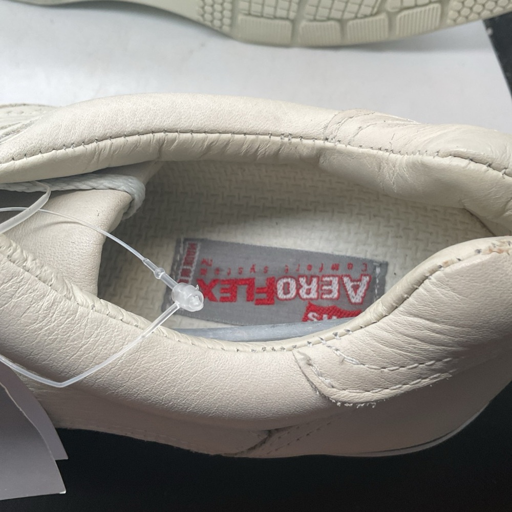 Levi’s Autoflex Comfort System - Lace Up Shoes - Beige - Men’s Size 8.5M - Picture 8 of 9